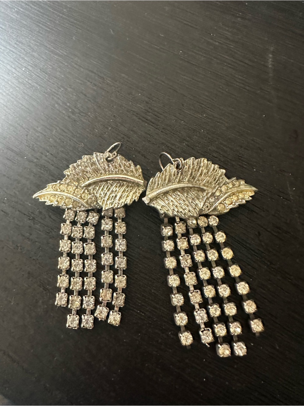 Leaf vintage rhinestone Dangle Earrings - Silver Tone